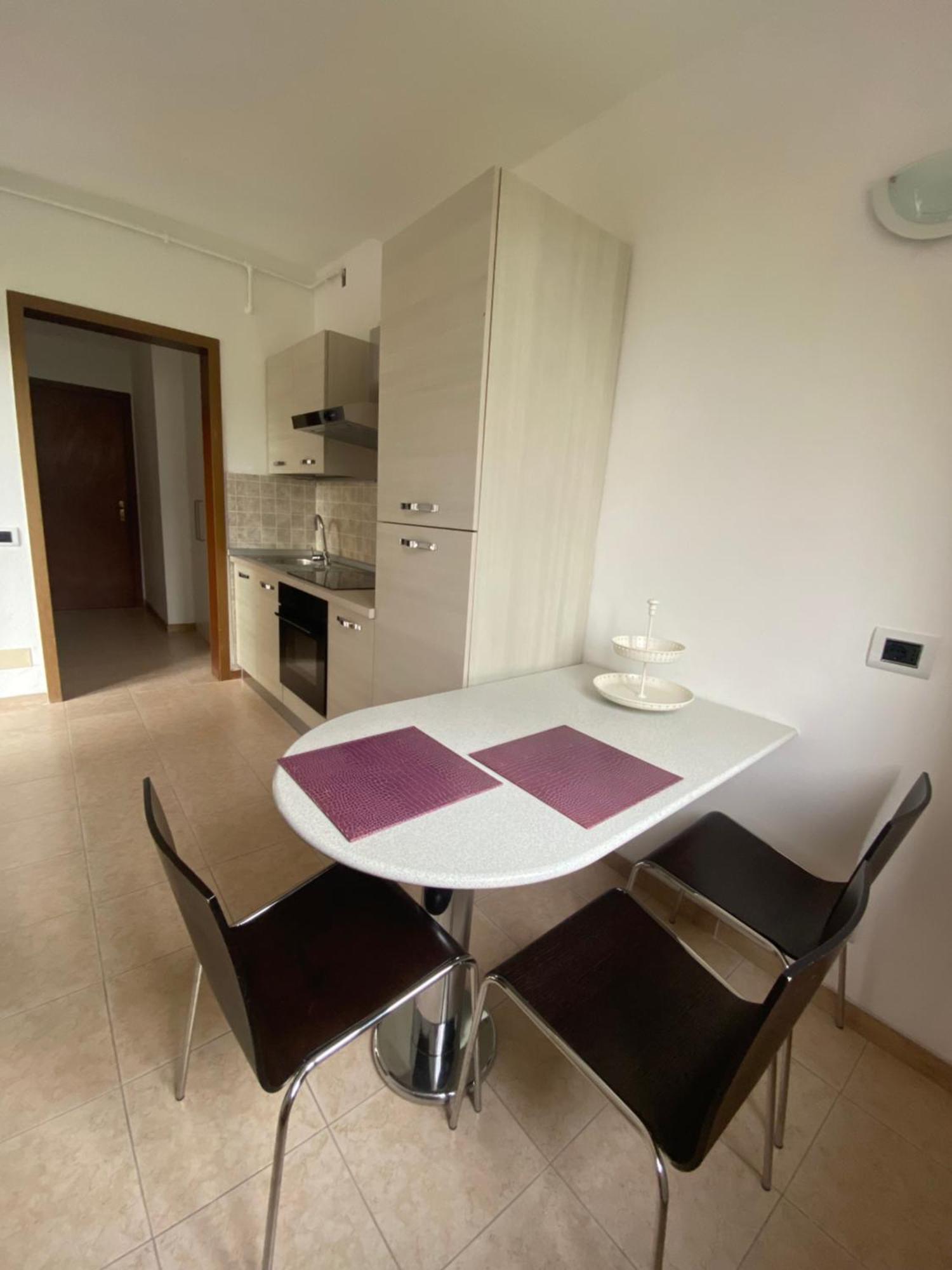 Peonia Apartment - Appartamento Vista Lago Lezzeno Exterior foto